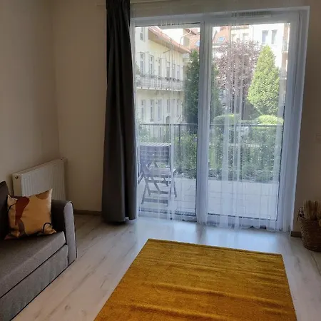 Garden I Freeparking * Budapest