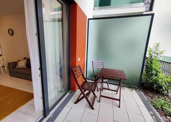 Garden I Freeparking Lägenhet